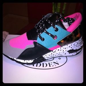 Fashion Tennis shoe